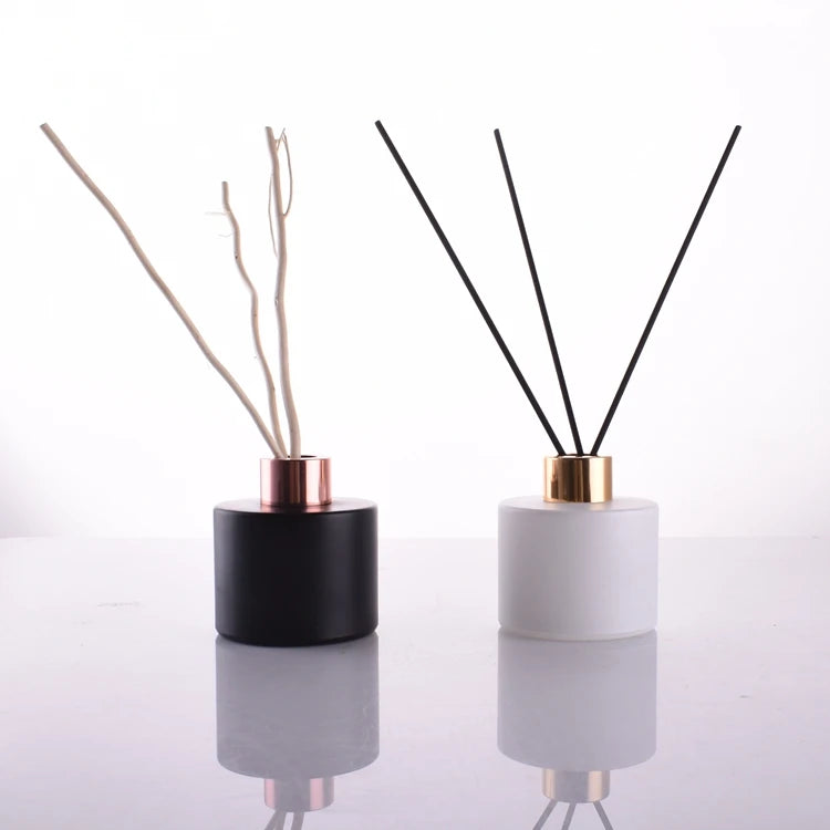 Cylinder 200ml Round Empty Reed Diffuser Glass Bottle Black Color Unique Apothecary Bottles with Metal Lids