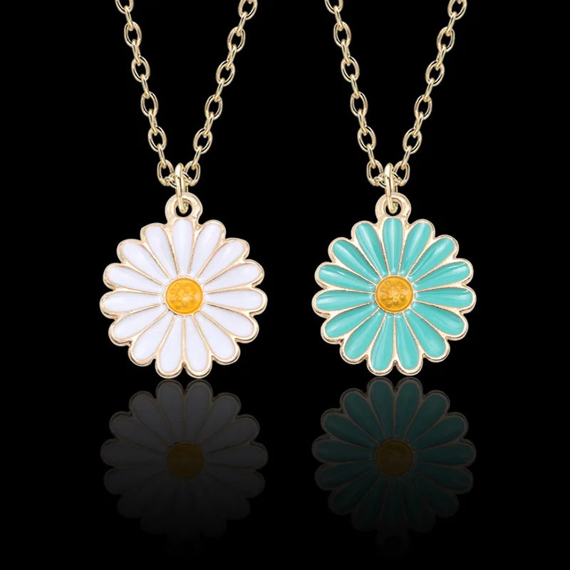 Cute Chrysanthemum Necklace for Women Girls Tiny Metal Multicolor Flower Pendant Necklace Plant Jewelry Collares