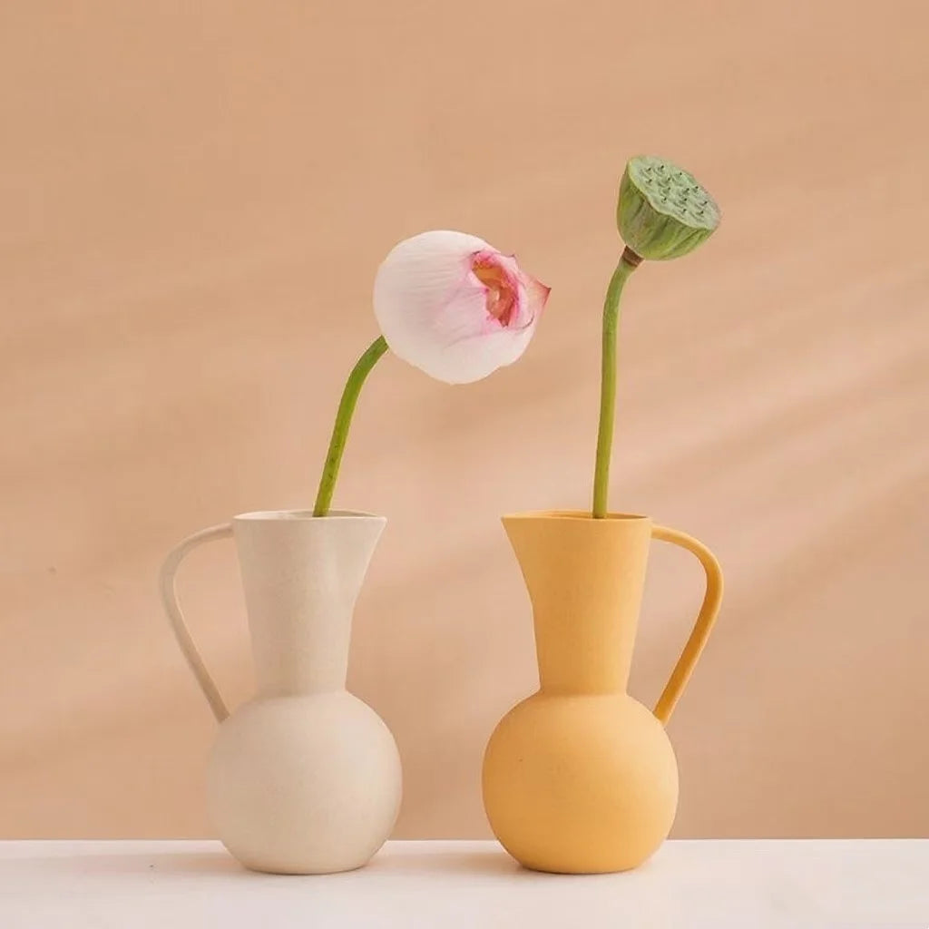 Nordic Style Handheld Tabletop Vase Porcelain Ceramic for Flower Arrangements for Living Room Model Room Hall Art Decor Export