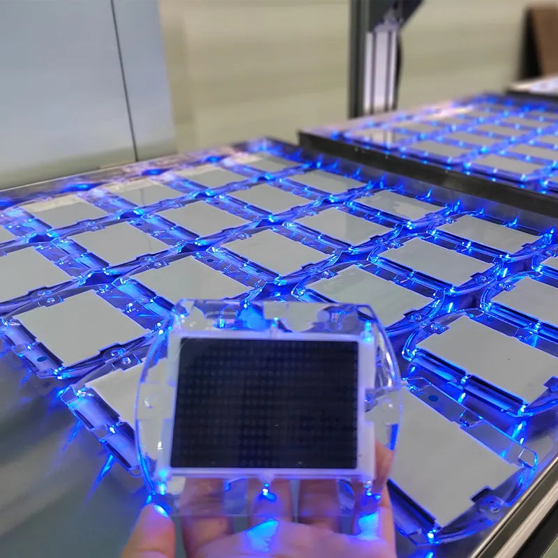 Manufacturer Price Green White Yellow Red Blue Flashing LED Solar Road Studs Light for Port Dock Pavement IP68 PC Raised Cat Eye