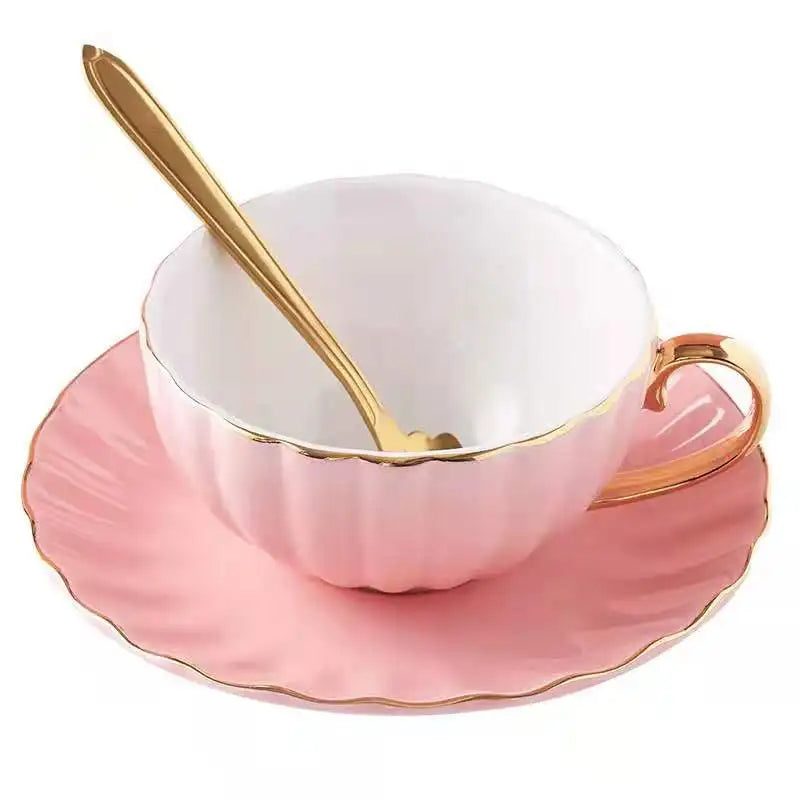 Elegant Gold Edge Bone China European Pink Color Vintage Party Coffee Tea Cup and Saucer Set Turkish Reusable Coffee Cup