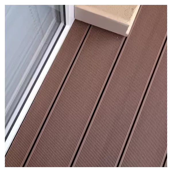 Modern Design Resort WPC Deck Flooring Waterproof Wood Composite Plastic Slip-Resistant Feature for Outdoor Garden Piso Floor