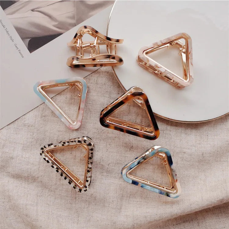 SP New Arrived Korean Fashion INS Trendy Style Triangle Hairclips Accessories Acetate Made Metal Hair Claws