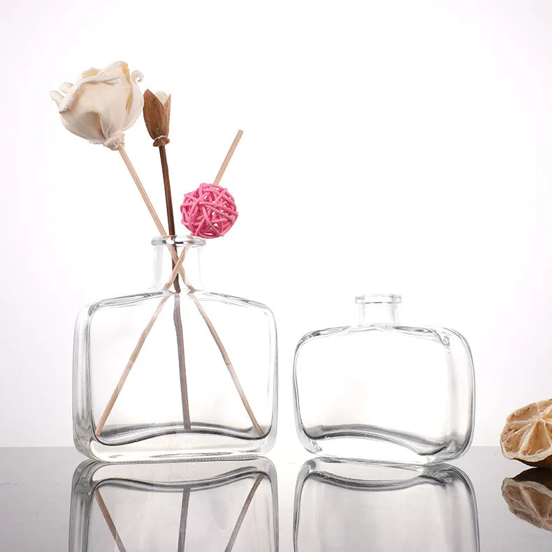 100ml 200ml Flat Cute Fancy Empty Luxury Room Perfume Reed Diffuser Glass Bottle with Cork Lids