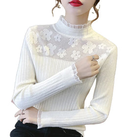 Women's Autumn and Winter New Lace Lace Trim Slim Fit Underlay Top Versatile Long Sleeve Knitted Sweater