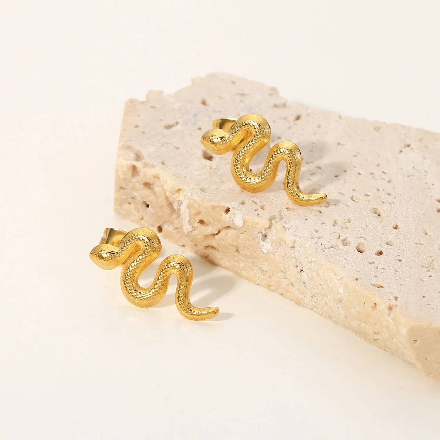 Ins Fun Design Fashion Women Earrings Jewelry 18k Gold Snake Stud Earring