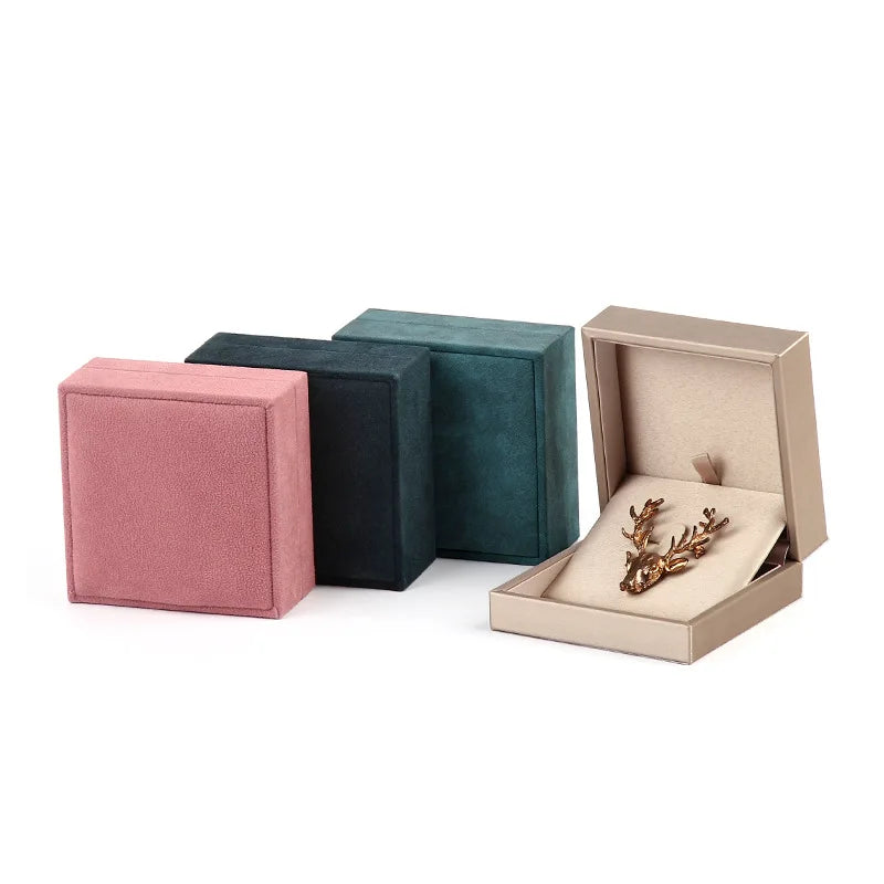 LATEEN Luxury PU Flannel Square Jewelry Display Box with Simple Organizer for Rings & Brooches Custom Logo Long Color Keeping
