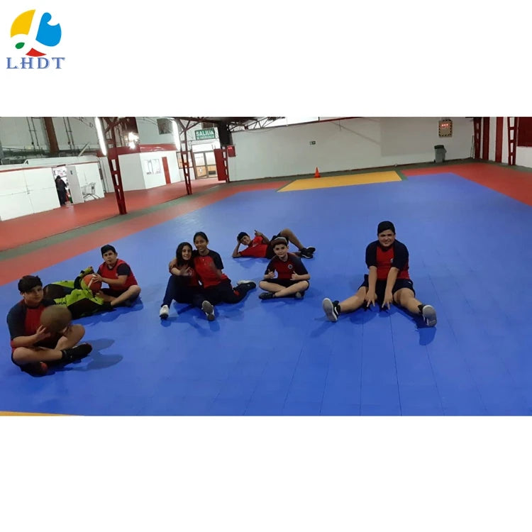 Whole Sale Manufacturer PP Suspended Interlocking Sports Court Mats With High Loading Capacity