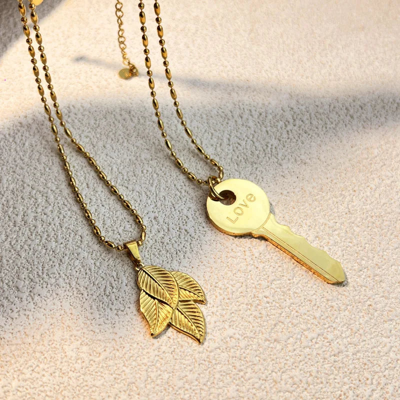 DAIHE Fashion Women Jewelry Design Key Necklace 18k Gold Plated Be Brave Pendant Charm Necklace