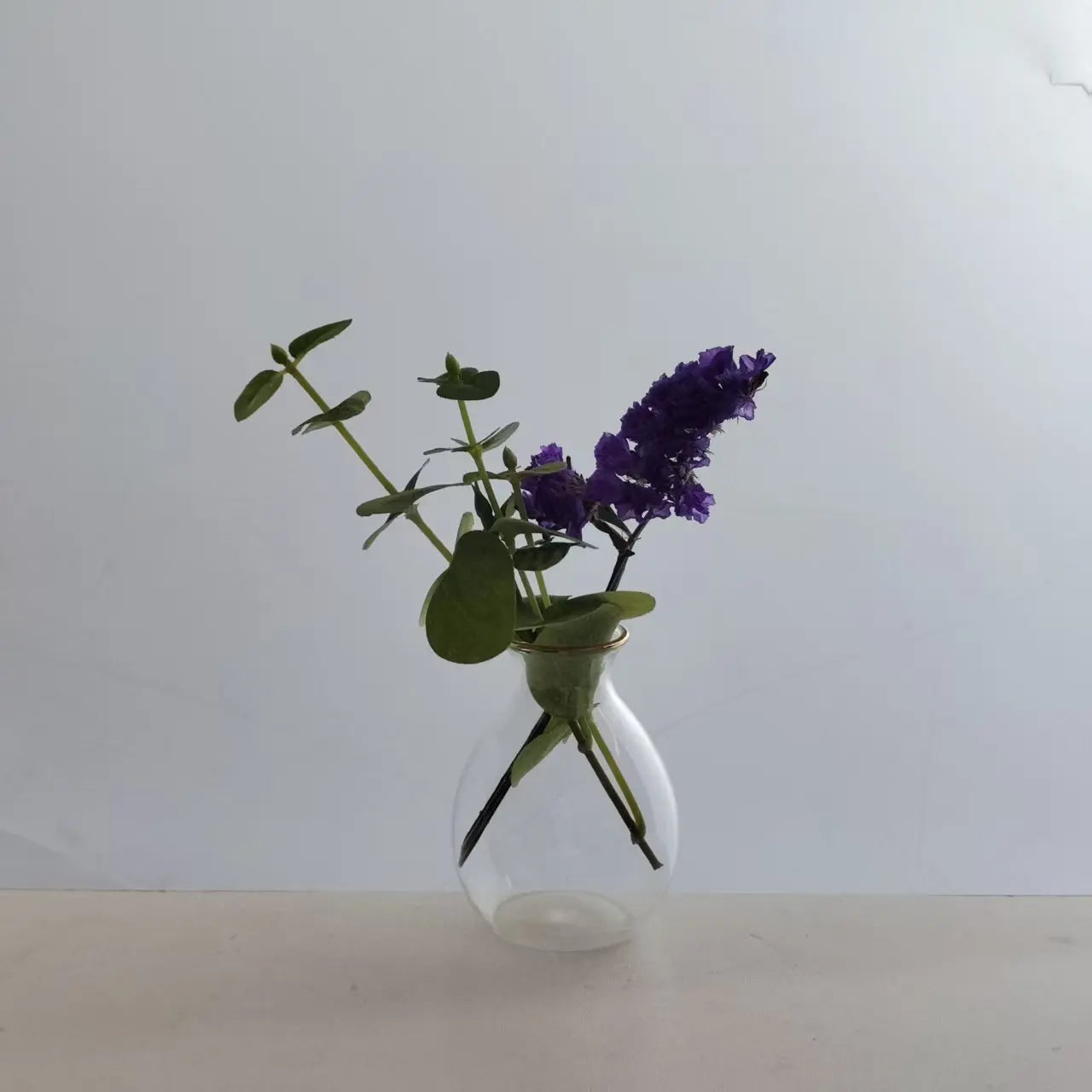 Handmade Art Deco Small Crystal Glass Vase Golden Rim Hand Blown Hydroponic Feature Home Decoration Flower Arrangement Wholesale