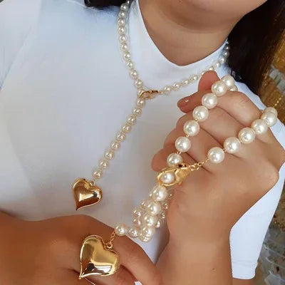 Personalized Fashion Simple Versatile Pearl Love Necklace Sweater Chain Bone Chain for Women
