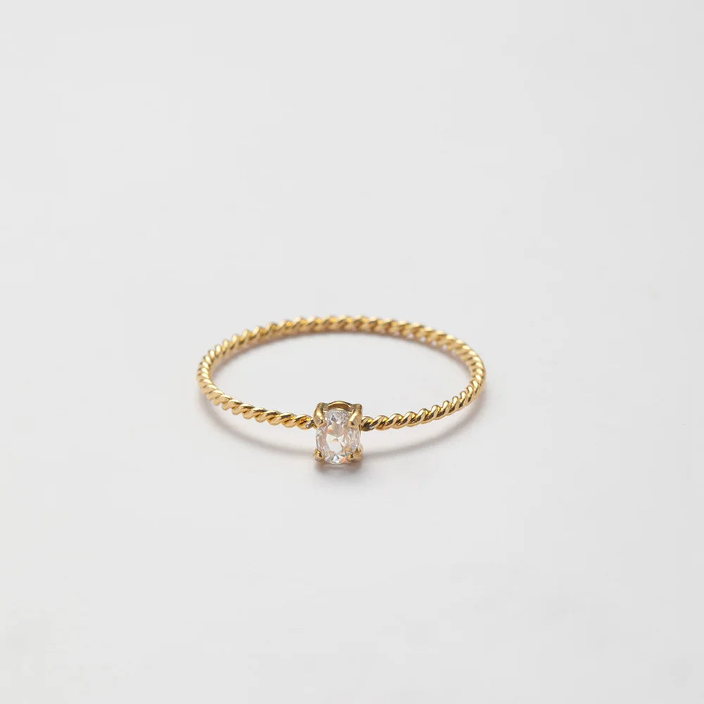High End 18K Gold Plated Zircon Dainty Super Fine Stainless Steel 18k Gold Stackable Band Ring Hypoallergenic Jewelry YF4003