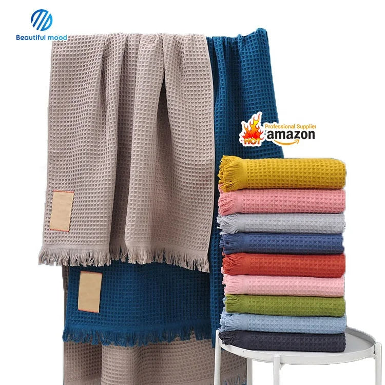 Custom Luxury 100% Cotton Waffle Throw Blanket Super Soft Cozy Sofa Chair for Living Room Solid Europe Style Lightweight Tassels