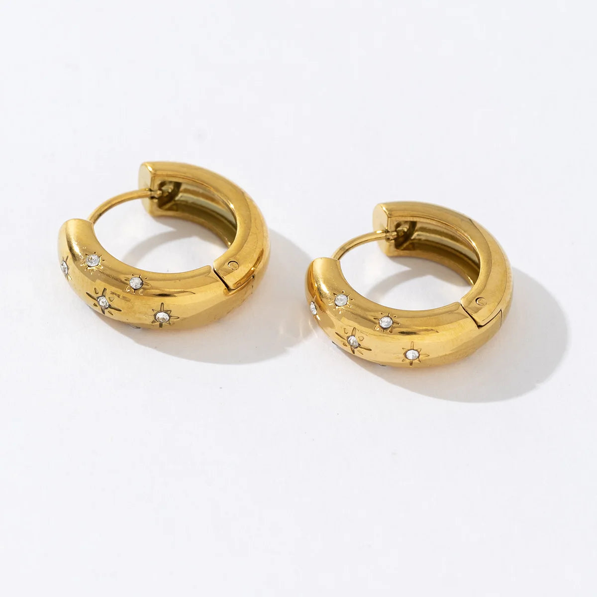 Female All Matching White Zircon 18K Gold Plated Stainless Steel Buckle Sunburst Huggie Earrings for Findings Jewelry Making