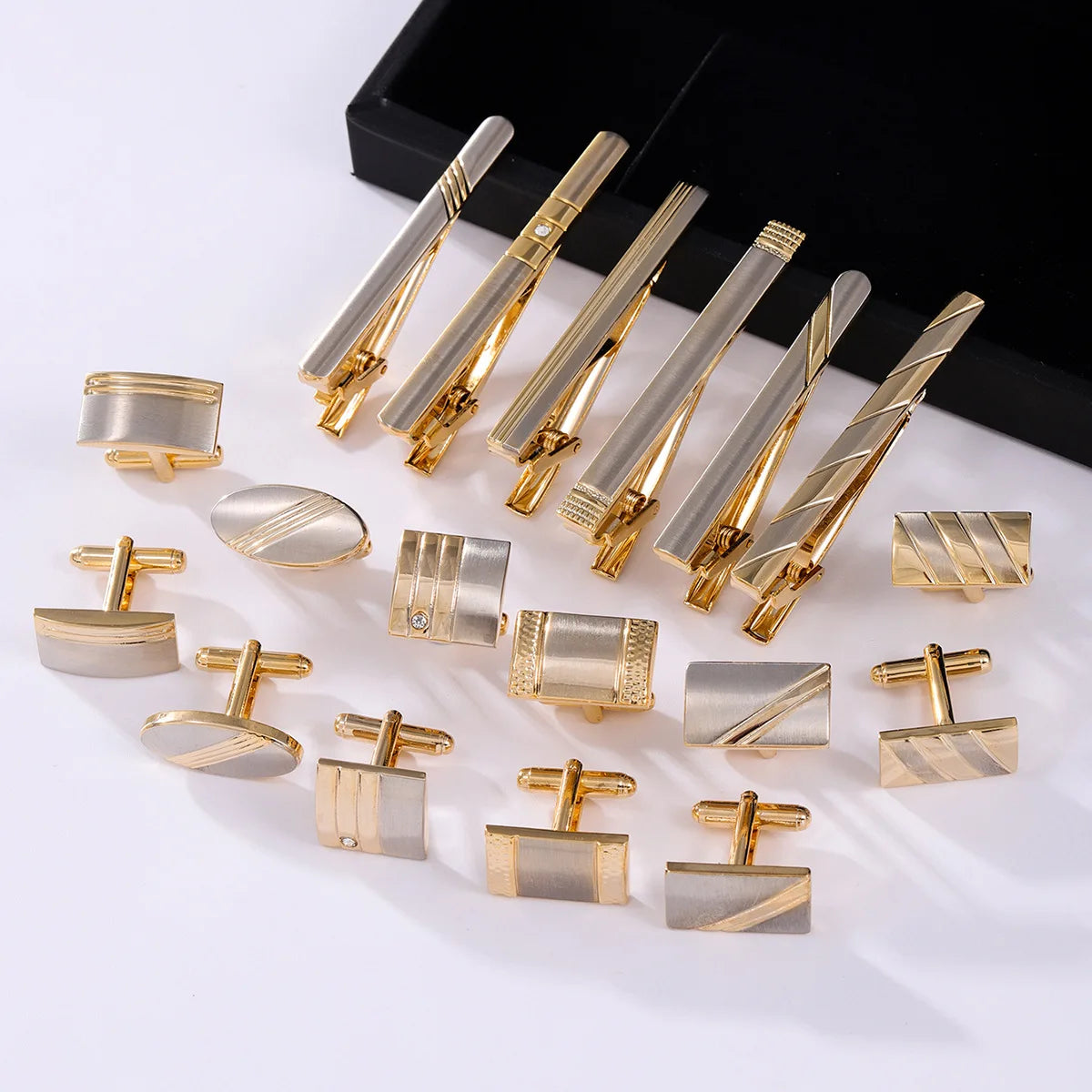 Mens Shirt Cuffs Button Tie Clip Gift Set Luxury Gold Silver Plating Cufflinks and Neck Tie Clip Pins Set for Party Wedding