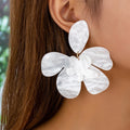 SC Wholesale Lovely Statement Earrings Creative Resin Blossom Earrings Cute Big Acrylic Flower Stud Earrings for Girls