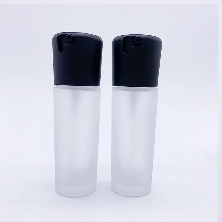 Custom Logo High-Grade 30ml Frosted Thicken Glass Foundation Bottle with Black Cap Lotion Pump for Facial Cream or Cosmetic Use