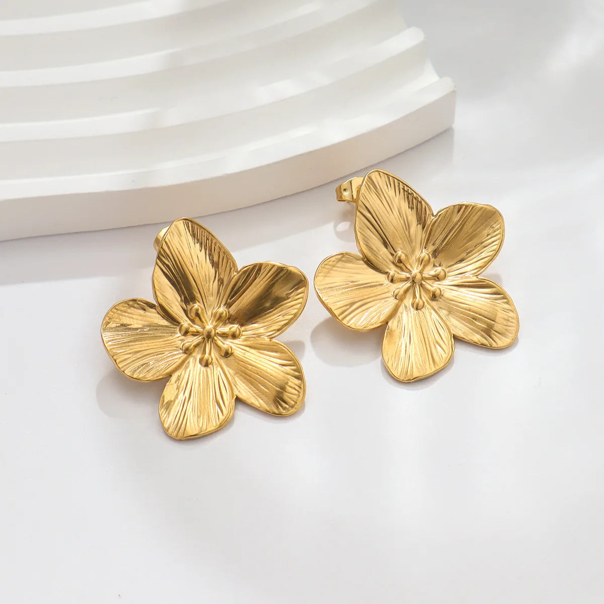 Advanced Fashion Stainless Steel Earring Waterproof 18K Gold Plated Matt Flower Earring Fine Jewelry Earring for Women