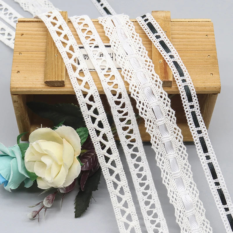 New Design Soft Sewing Trim Eco Friendly Embroidery  Crochet Lace Trim for Women Garment