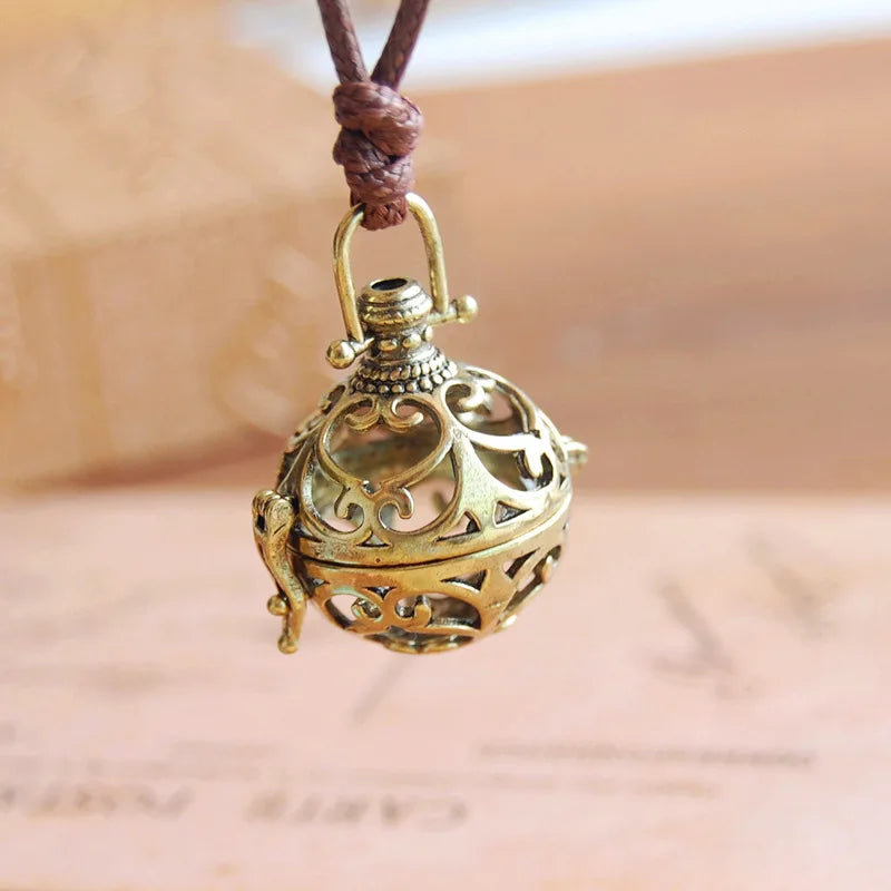 Gold Plated Trendy Heart Aromatherapy Mini Essential Oil Fragrance Diffuser Pendant Necklace with Open Can Chain