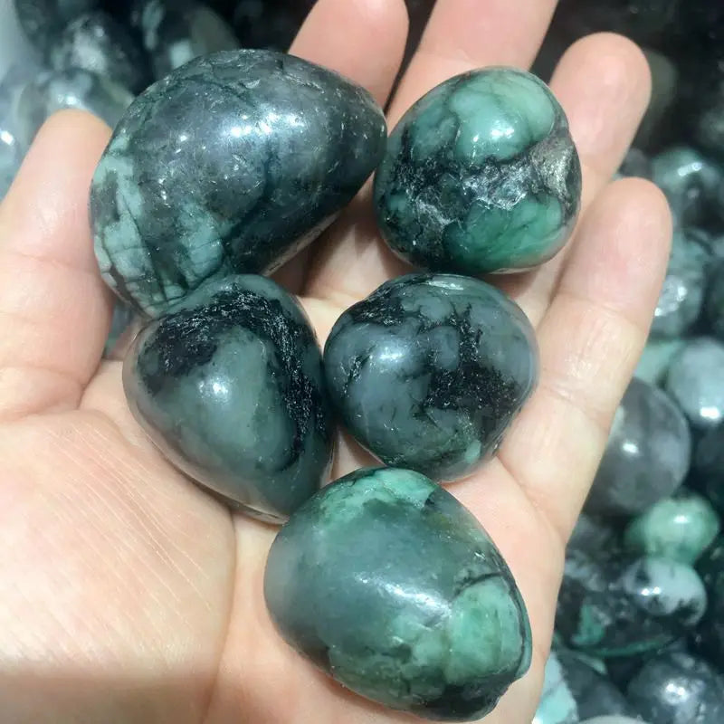 Wholesale Polished Gemstone Emerald Stone Crystal Gravel Tumbled Stone for Healing