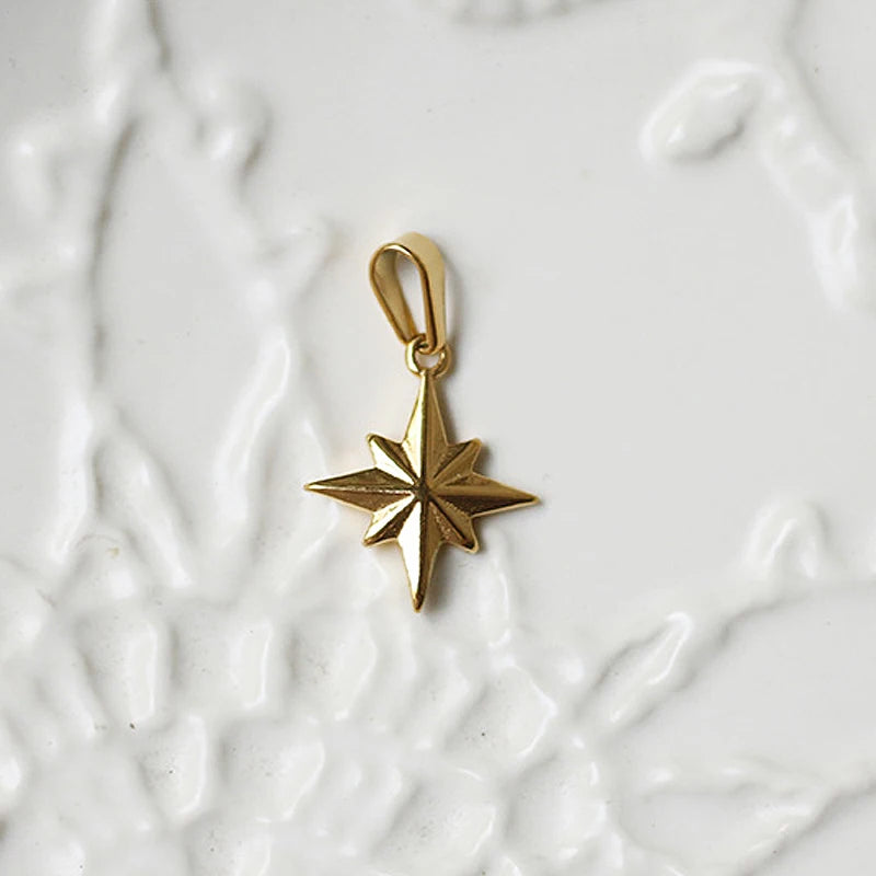 18K Gold Plated North Star Pendant Necklace Stainless Steel Pole Star Charm Travel Jewelry for Women Gift