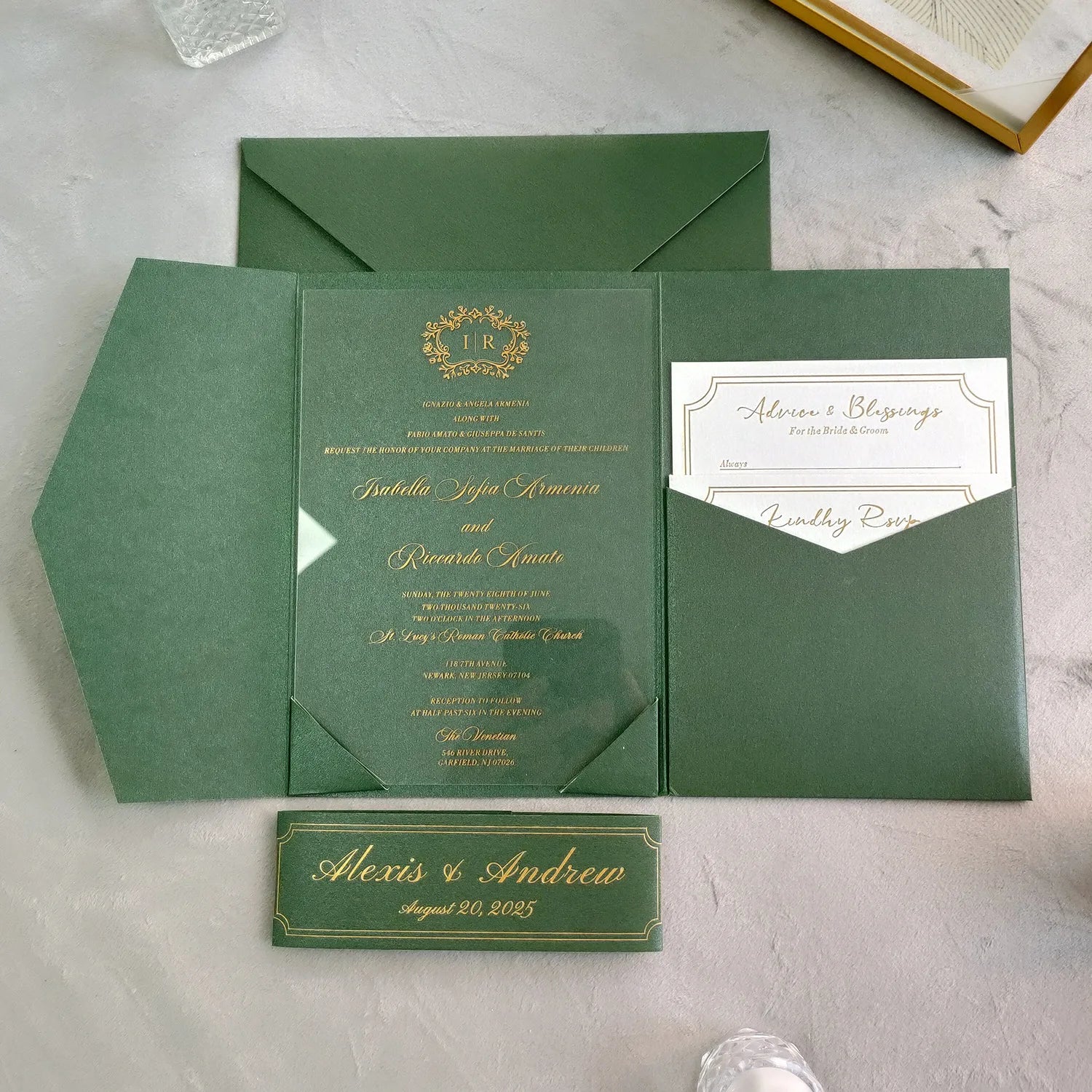 Luxury Custom Hot Stamping Clear Acrylic Gold Hot Stamping Tri-folded Wedding Invitation with Rsvp Card Envelop
