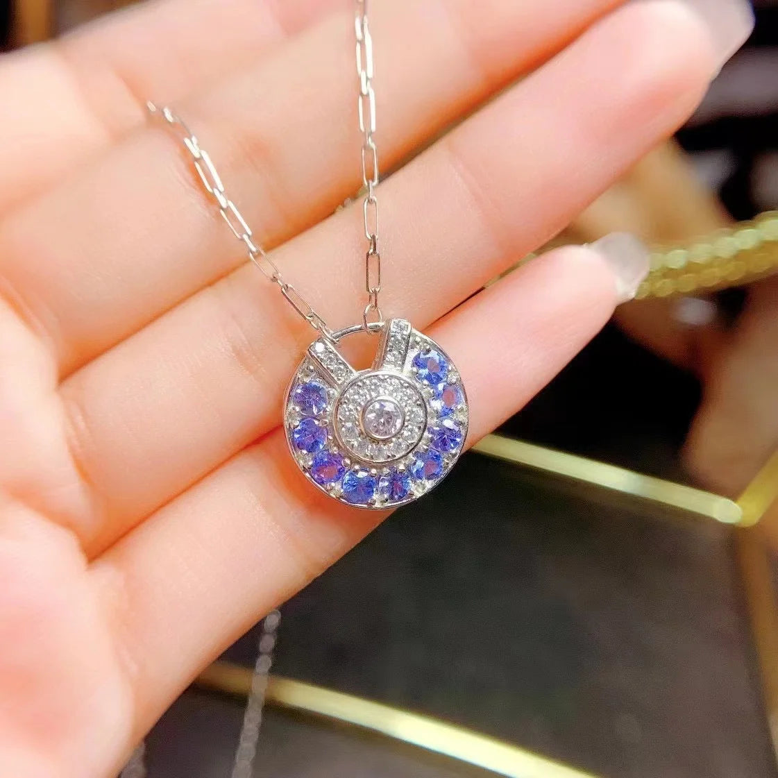 Factory Supply Hawaii Flower 925 Sterling Silver  Natural Tanzanite Jewelry Women Pendant Necklace