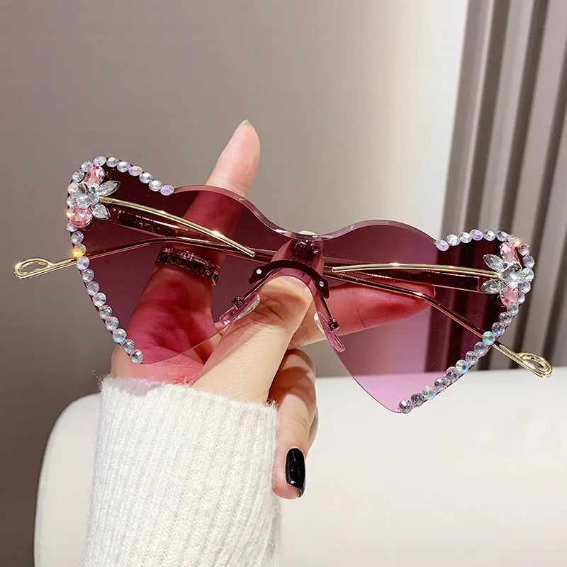 MK24010301 New Popular Heart Cat Eye Rimless Rhinestone Latest Gradient Fashion Wholesaler Luxury Women Sunglasses