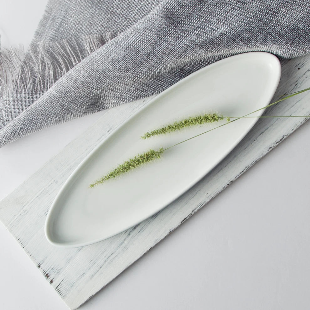 Factory Bulk Simple White Long Oval Shape Ceramic Sushi Dessert Dish Plate for Restaurant
