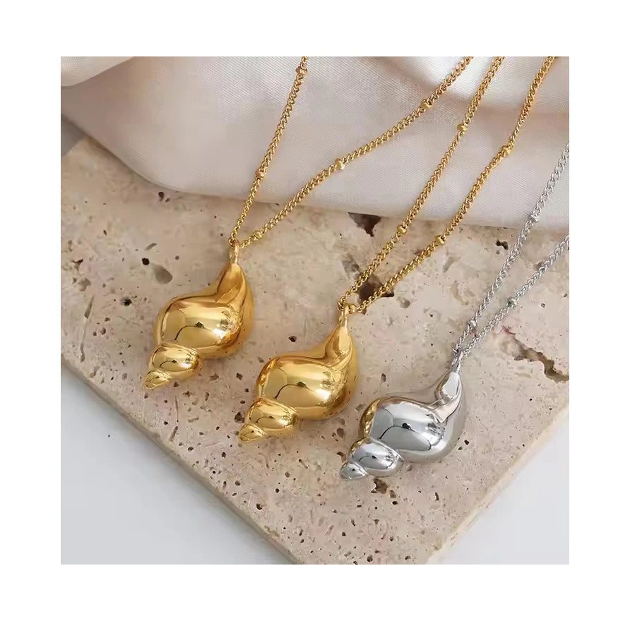 18K Gold Stainless Steel Beads Chain Hollow Sea Snail Shaped Charm Necklace Silver Gold Conch Pendant Necklace for Women