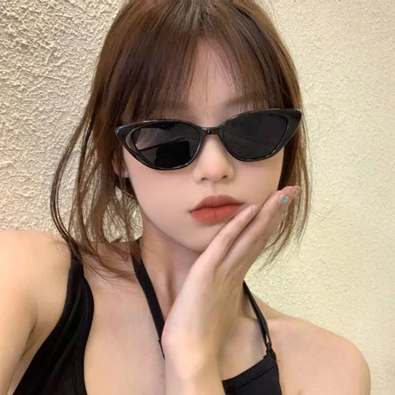 Vintage Small Cat Eyes Sunglasses Women Fashionable Street Photography Decorative Mirrors Wholesale Full Frame Retro Sunglasses