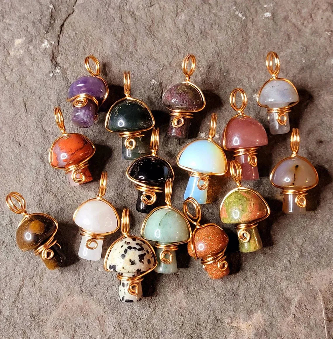 Wholesale Gold Wire Wrapped Natural Crystal Mushroom Shape 7 Chakras Healing Crystal Stone Pendant Necklace for Women Jewelry