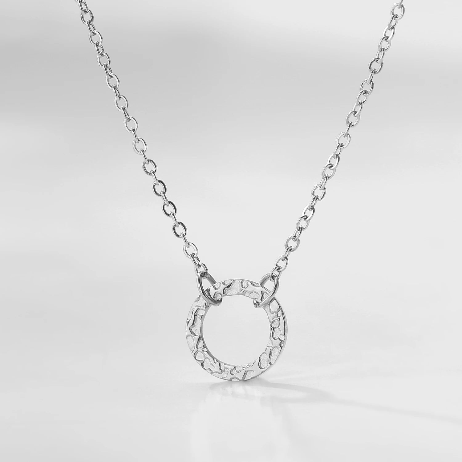 Minimalist Delicate Chain Stainless Steel 9MM Hammered Round Circle 14K Gold Plated Charm Pendant Necklace for Women
