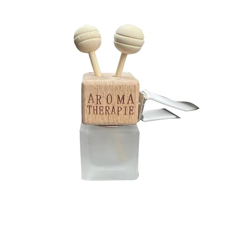 Portable Small 10ml Car Aromatherapy air Conditioner Outlet Clip Frosted Transparent Square Perfume Glass Bottle Wooden Cap