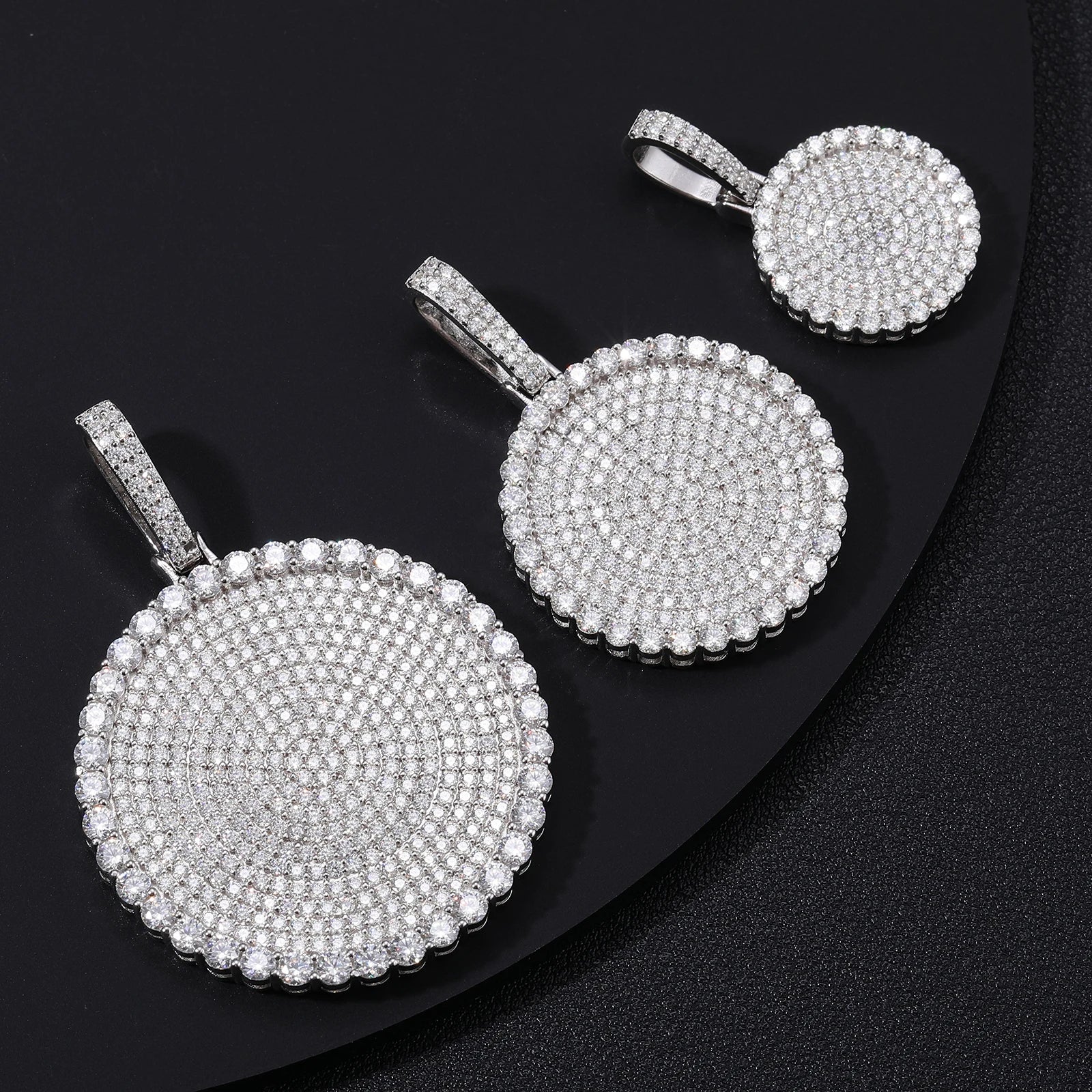 Iced Out Men Bling Tag Charm Pendant Pass Diamond Tester VVS Moissanite Diamond 925 Silver Hip Hop Custom Disc Pendant