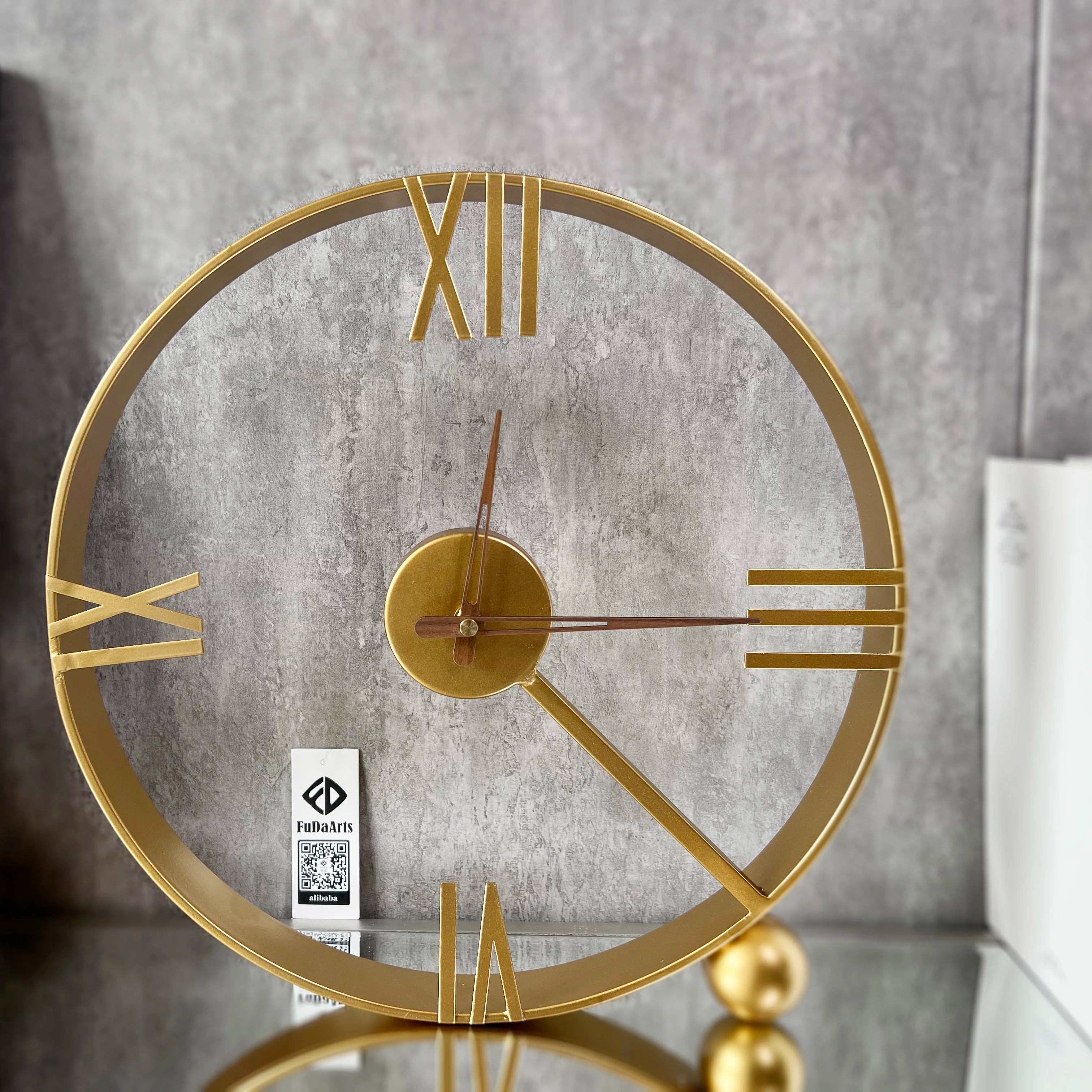 40cm Handmade Nordic Style Metal Table Standing Clock Wall Art Home Decor Iron Circle Ring Simple Modern Clock for Living Room