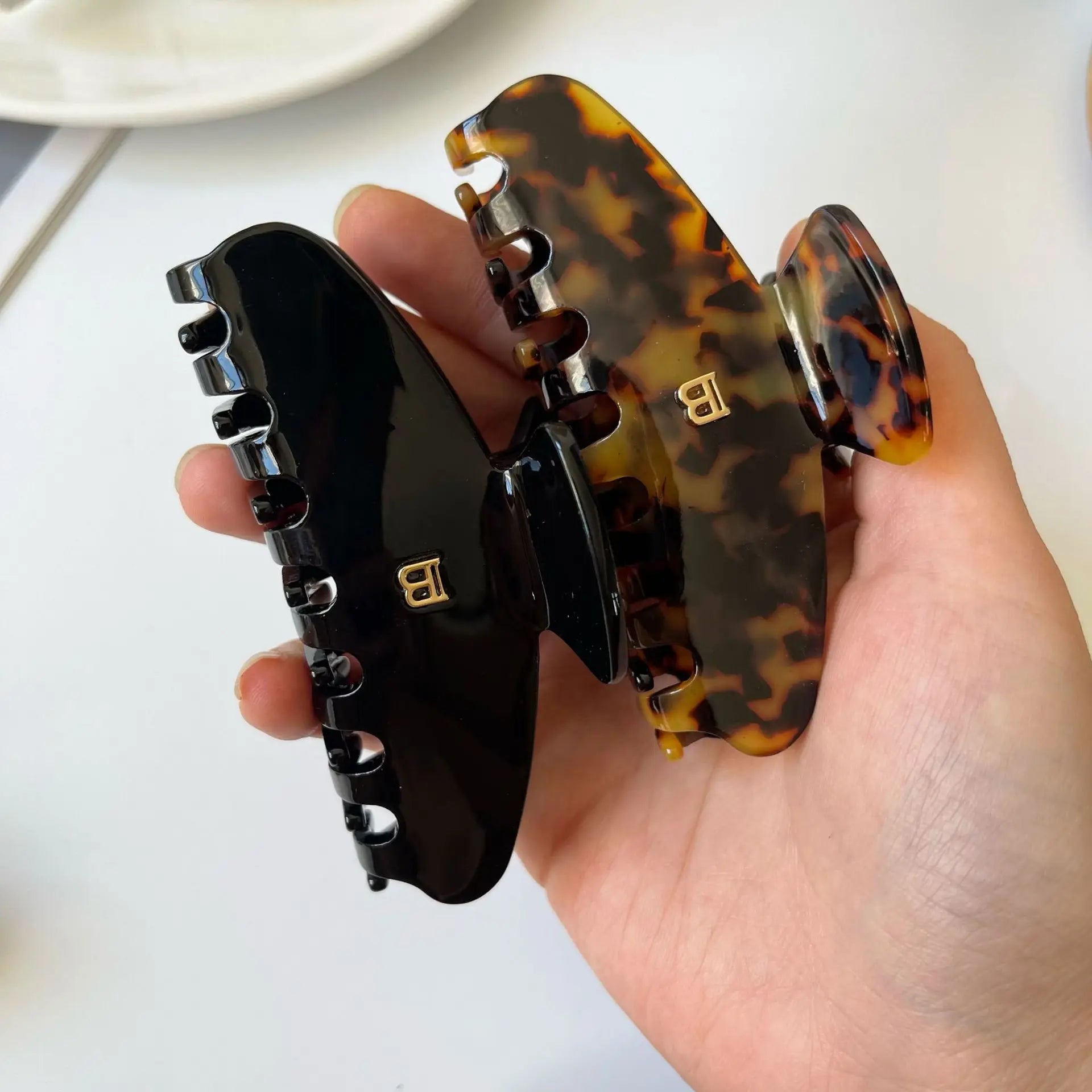 SAIYII Hot Selling Mental Letter Acetate Claw Clips Large Size Hair Claw Clip for Girls Hair Accessories for Long Thick Hair