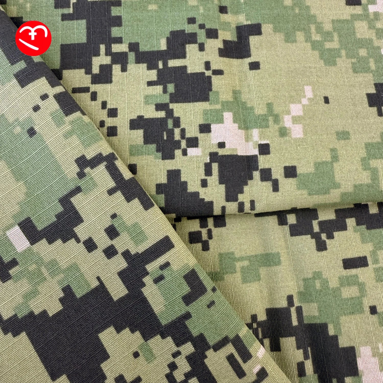Digital AOR2 Camouflage Fabric 500D Woven 100% Nylon Tear-Resistant Printed Uniform Garment Cloth for Boys and Girls