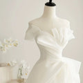 S0648T Elegant Women's Long Wedding Dress Hot-Selling Sexy Suspension Banquet Style in Solid Color Half Sleeve Lace Decoration