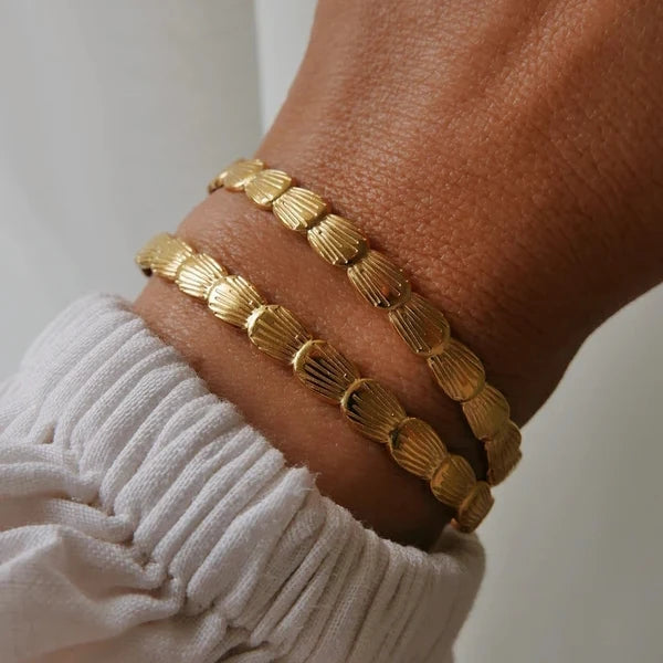 New Trendy Stainless Steel 18K Gold Plated Fashion Jewelry Shell Shape Opening Bangles for Women