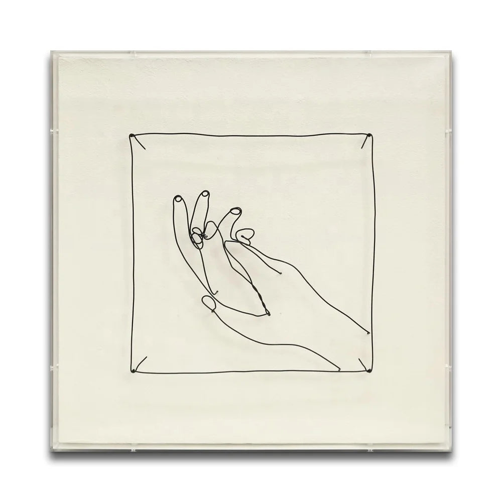 Creative Hand in Hand Metal Wire Wall Decor Abstract 3D Wire Wall Art for Hotel Room