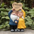 Hot Sale Forever Love Couple Resin Statue with Heart-Shaped Wood Sign Outdoor Garden DecorRomantic Anniversary Gift Set