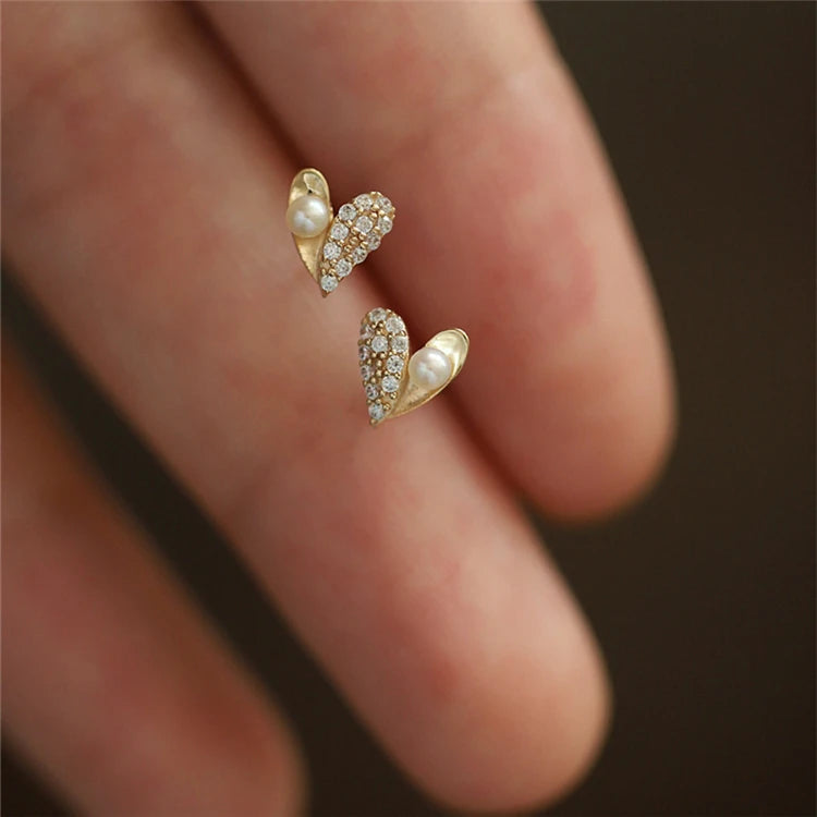 Ladies Fashion Design Sterling Silver Zircon Small Heart Pearl Stud Earrings