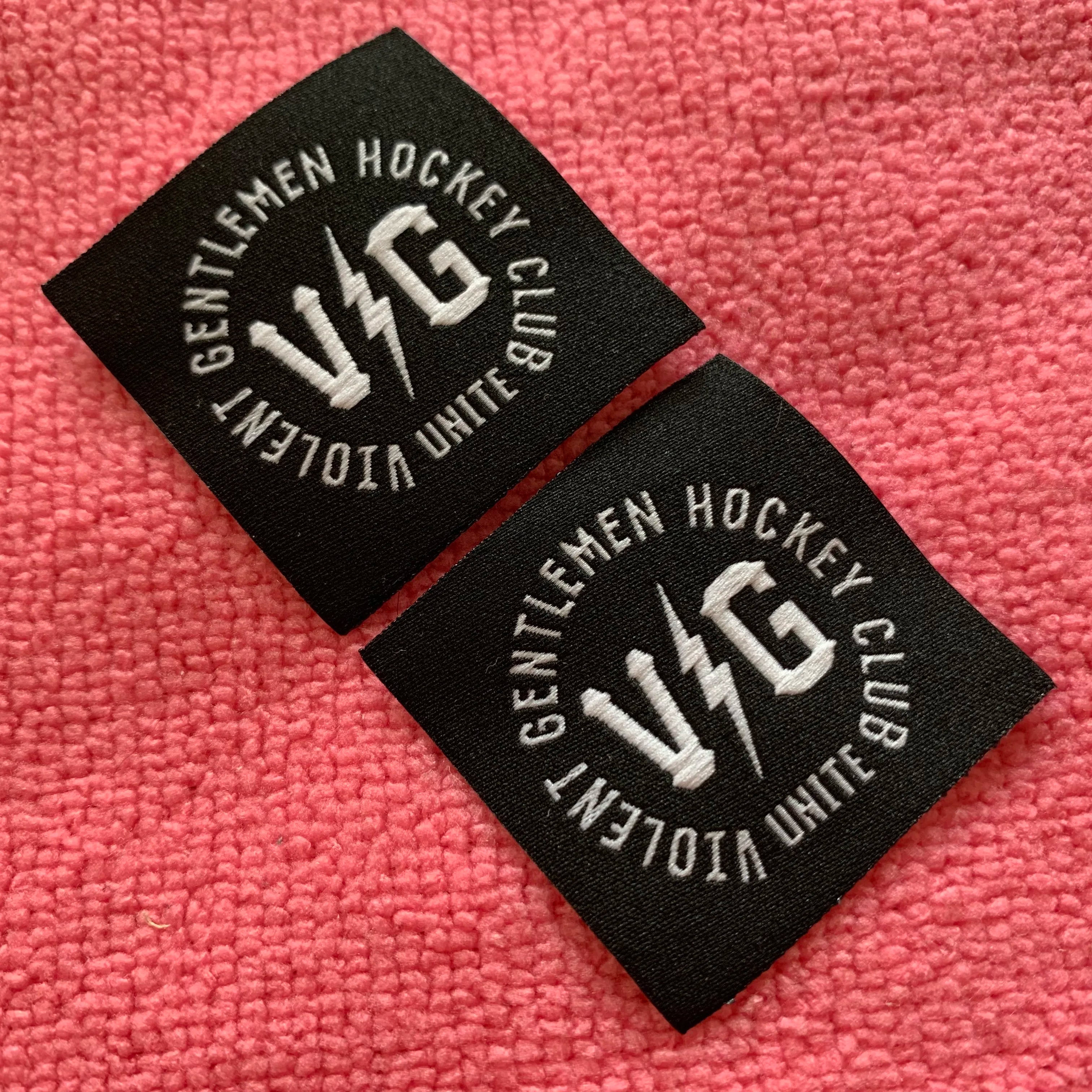 Straight Cut Sewing Four Sides Damask Woven Labelcomfortable Trademark logo Clothing Woven Label