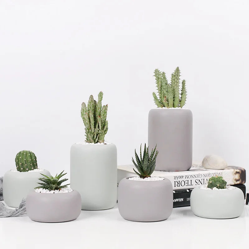 Nordic Modern Indoor Decorative Plant Pot Creative Cylindrical Flowerpot with Classic Design Style for Home and Garden