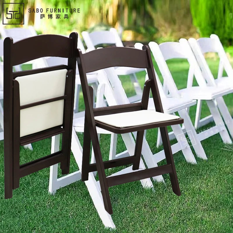 European Style Brown Stackable Plastic Garden Chairs Outdoor Furniture Modern Foldable Wedding Event Folding Chair Durable