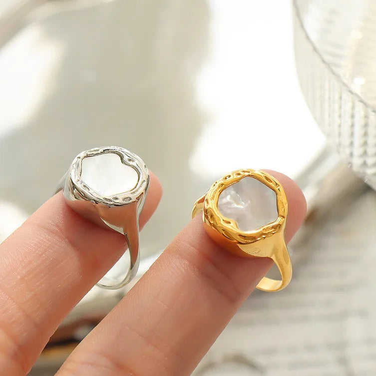 New Fashion Geometric White Shell Ring 18k Pvd Gold Plated Stainless Steel Jewelry Wholesale Anillos De Oro