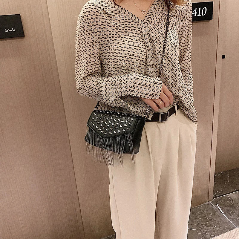 Factory Rivet Ladies Sling Bag Crossbody Sling Bag Women Shoulder Crossbody Bags Women 2023