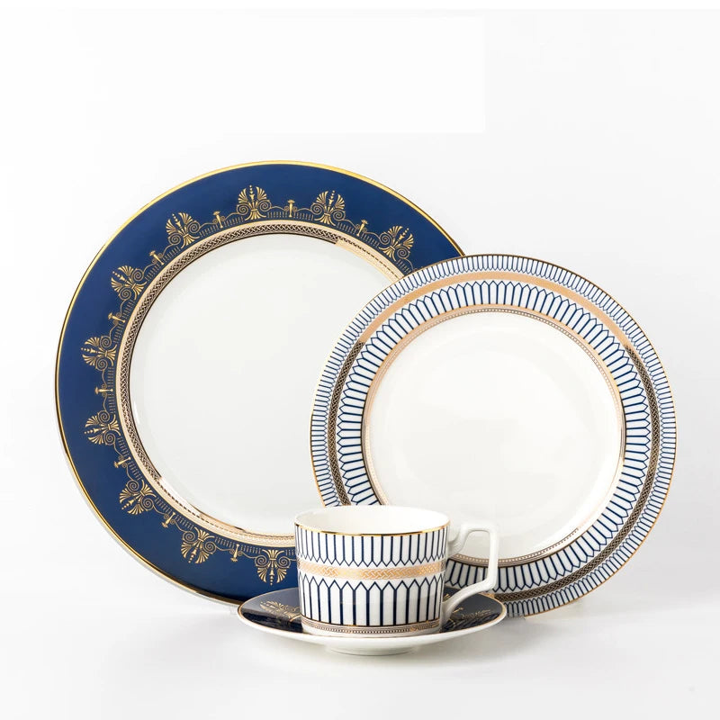 Wholesale Nordic Vintage Royal 10 Inch Bone China Dinnerware Sets Decal Gold Rim Banquet Restaurant Plates Nordic Style Elegant